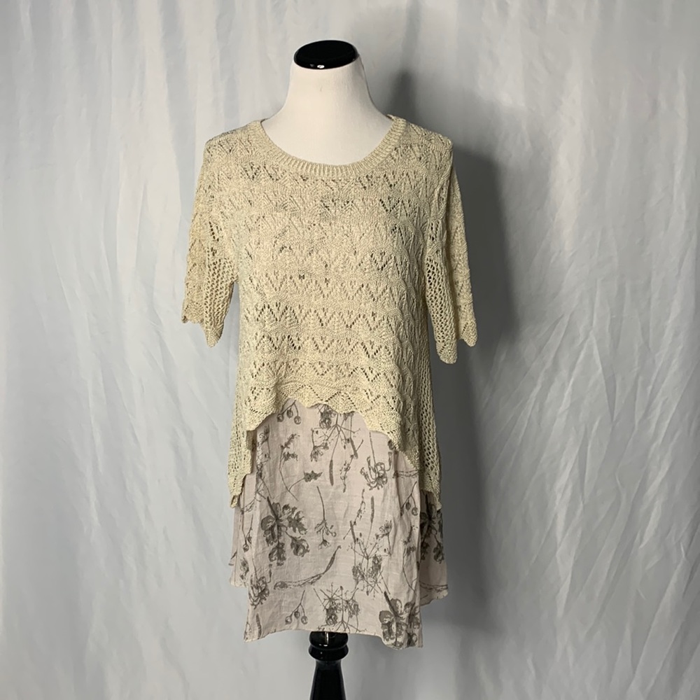 🌻2/$10 Selfie Couture by Trendology Boho High Low Light Weight Knit Top